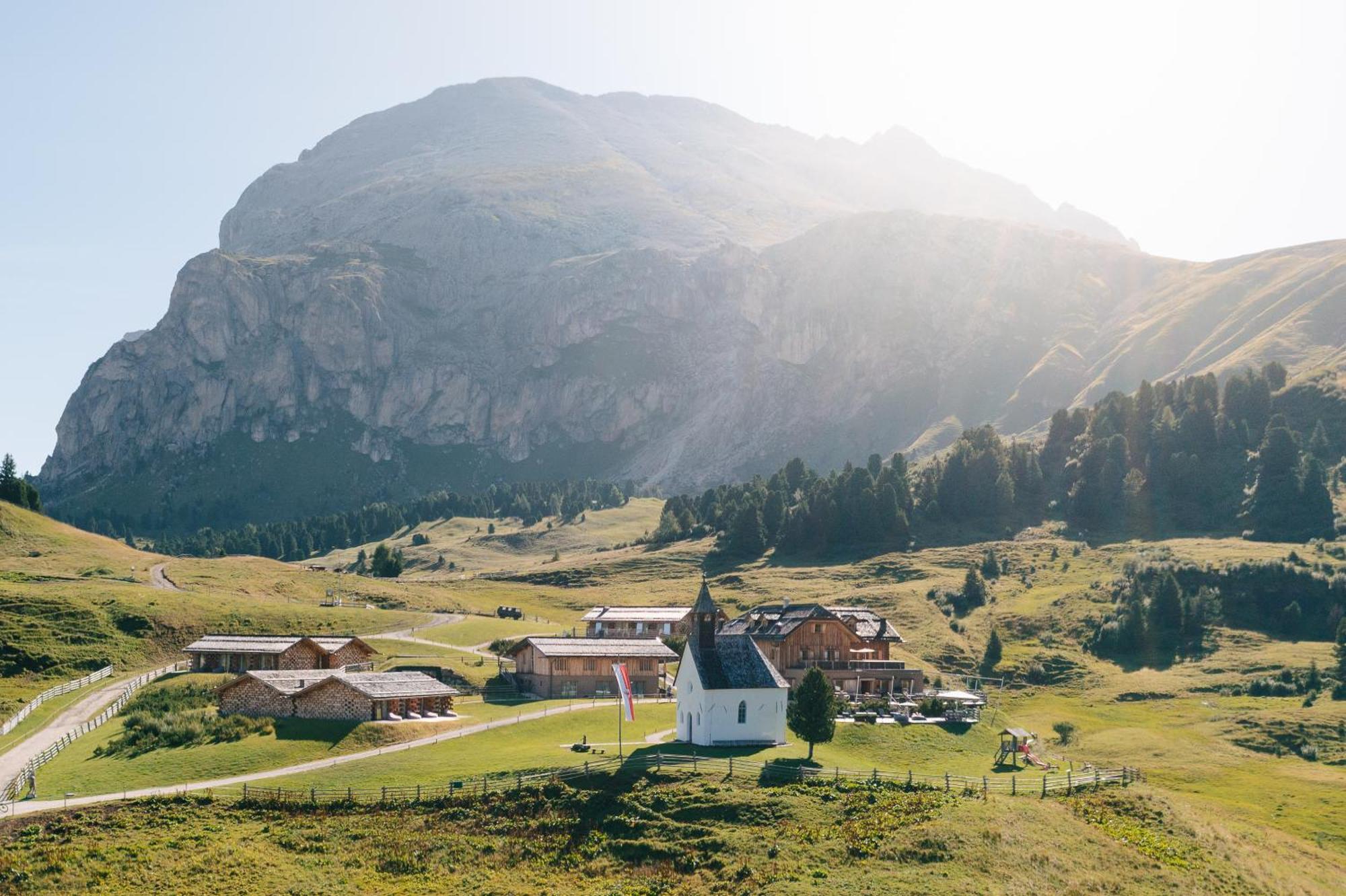 Zallinger Dolomites Alpe Di Siusi Bagian luar foto